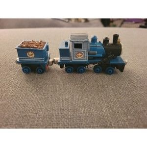 Thomas the Train Die Cast Metal Ferdinand and Tender Car Take Along 2012